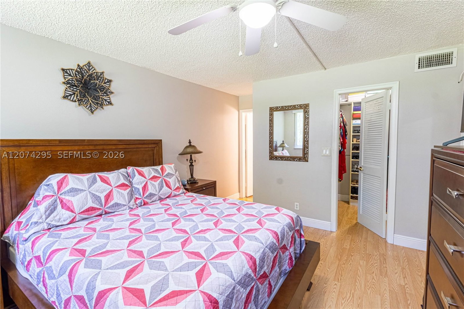 Real estate property located at 300 Hollybrook Dr #105, Broward, Hollybrook Golf And, Pembroke Pines, FL