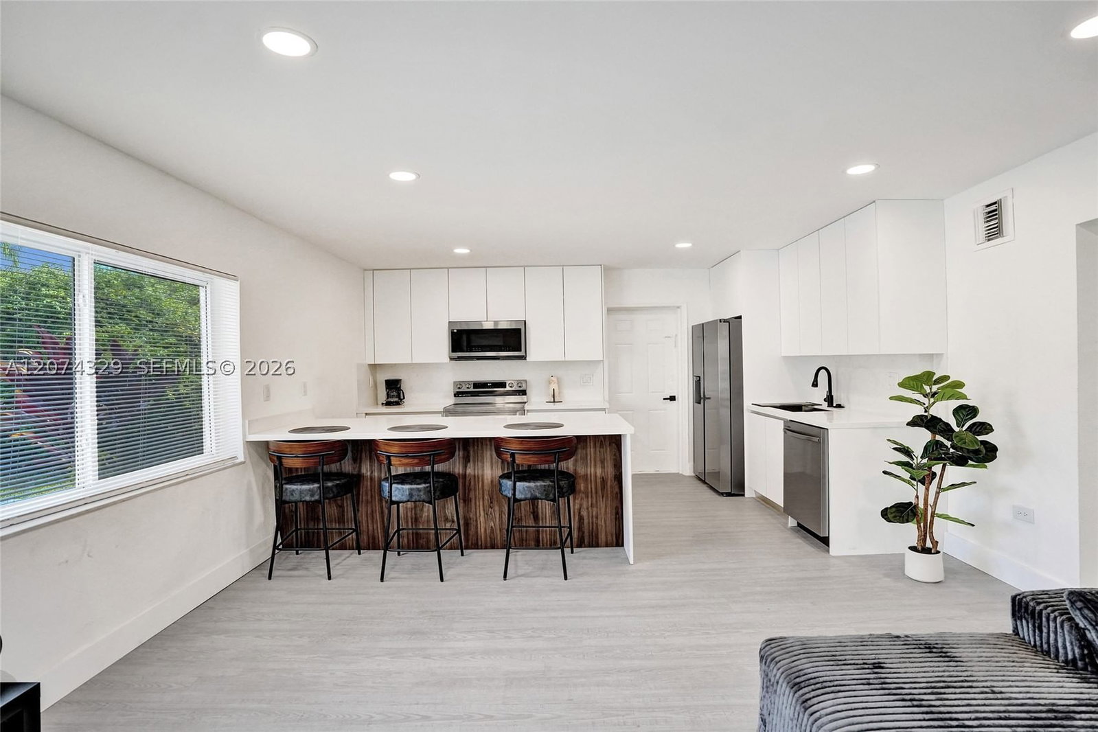 Real estate property located at 6104 33rd St, Broward, Rodgers Heights, Miramar, FL