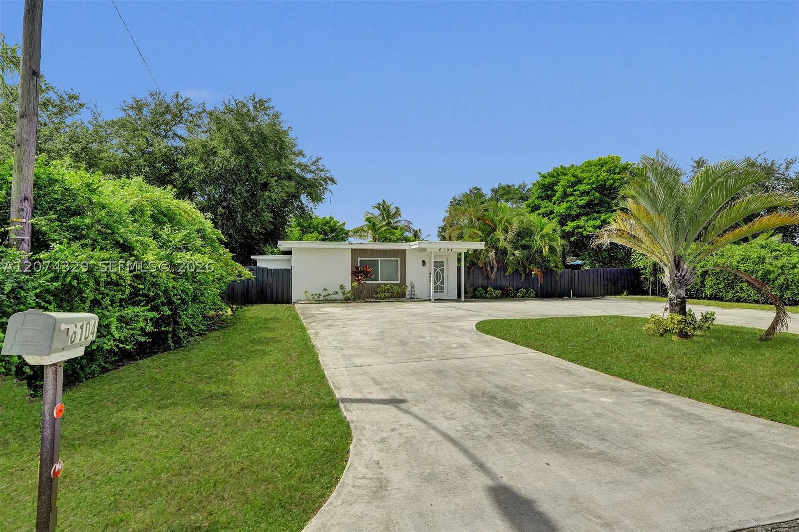 Real estate property located at 6104 33rd St, Broward, Rodgers Heights, Miramar, FL