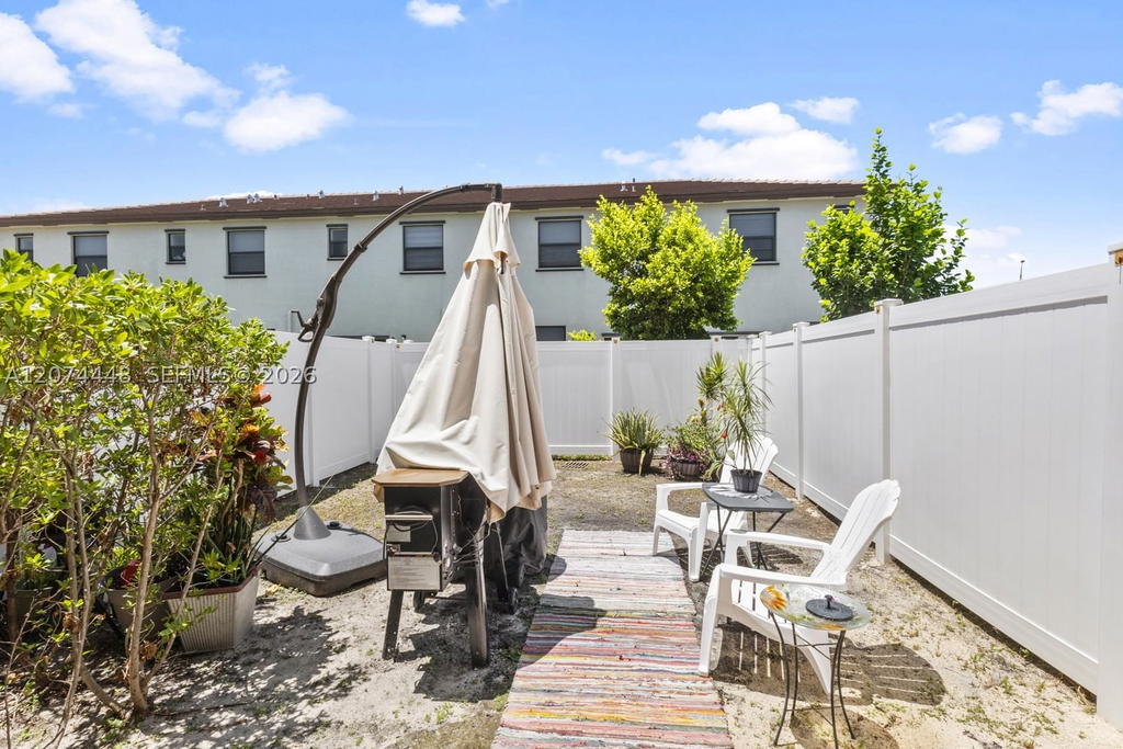 Real estate property located at 11438 34th Ct #11438, Miami-dade, Aquabella North, Hialeah, FL
