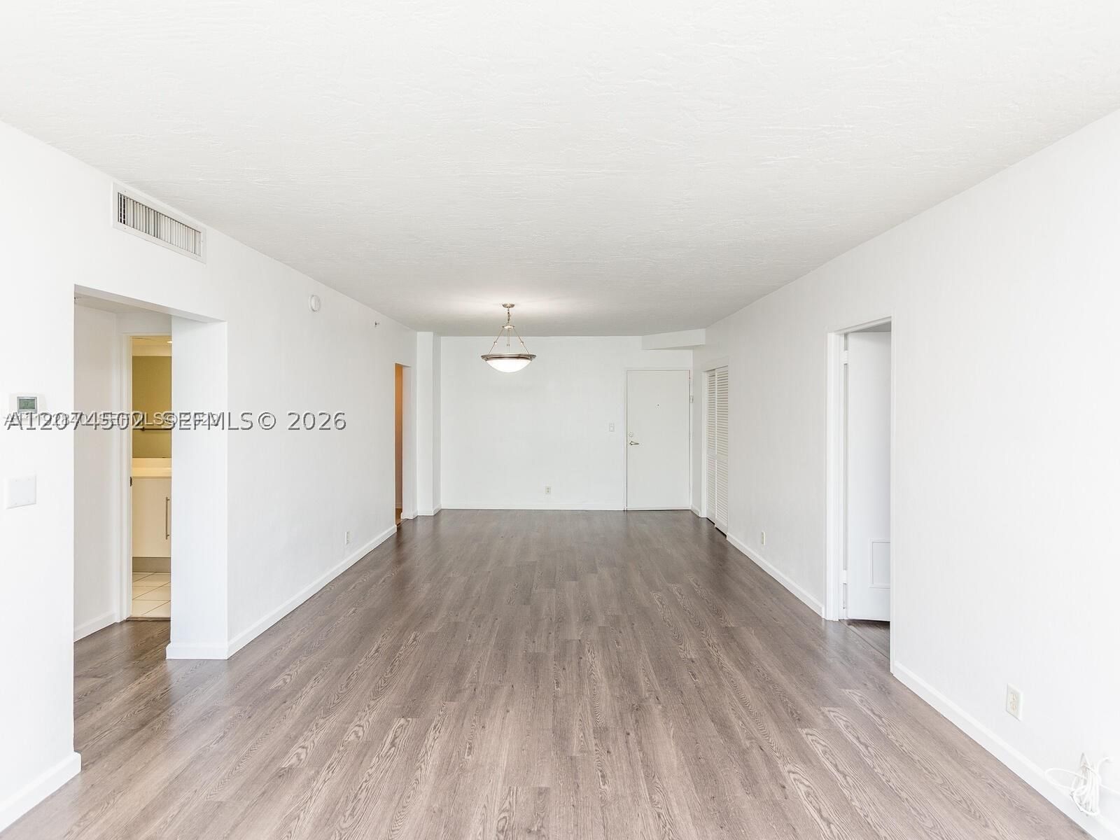 Real estate property located at 3000 Ocean Dr #922, Broward, Residences On Hollywood B, Hollywood, FL