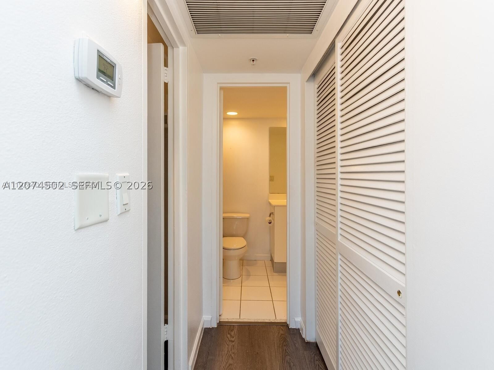 Real estate property located at 3000 Ocean Dr #922, Broward, Residences On Hollywood B, Hollywood, FL