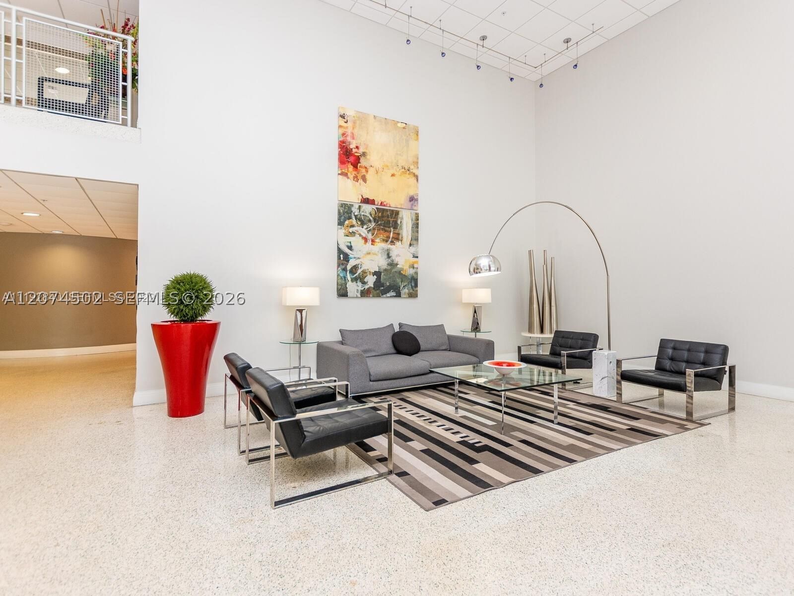 Real estate property located at 3000 Ocean Dr #922, Broward, Residences On Hollywood B, Hollywood, FL