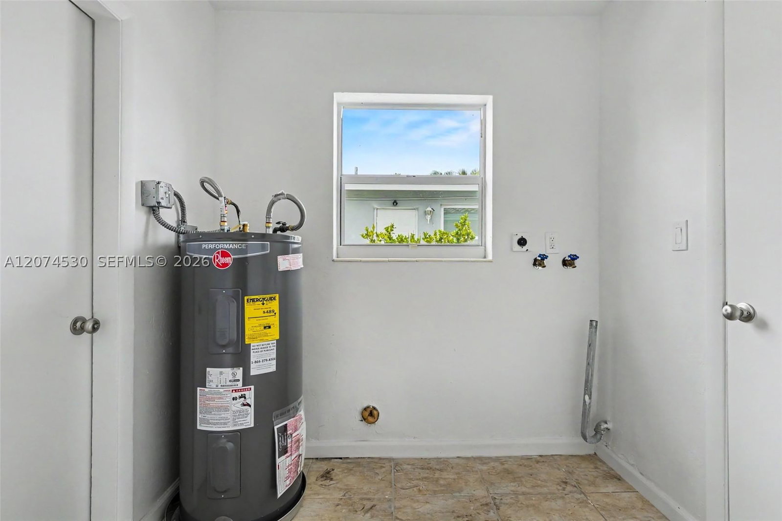 Real estate property located at 3513 Polk St, Broward, Hollywood Hills, Hollywood, FL