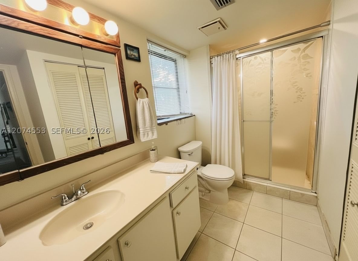 Real estate property located at 20860 San Simeon Way #205-6, Miami-dade, Lakeview Of The Calf Club, Miami, FL