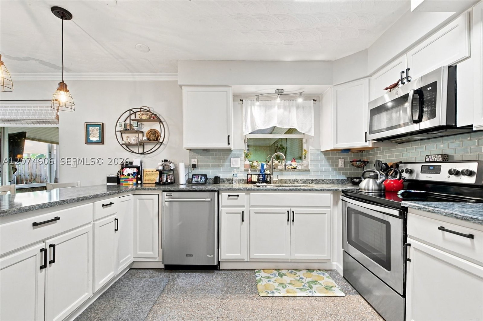 Real estate property located at 1540 34th St, Broward, Cresthaven No 9 Replat, Pompano Beach, FL