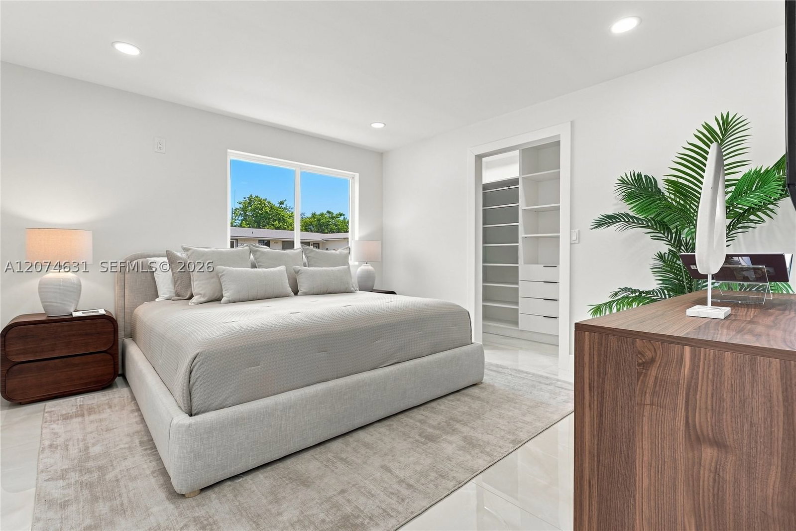 Real estate property located at 4801 Tyler St, Broward, Hollywood Hills, Hollywood, FL