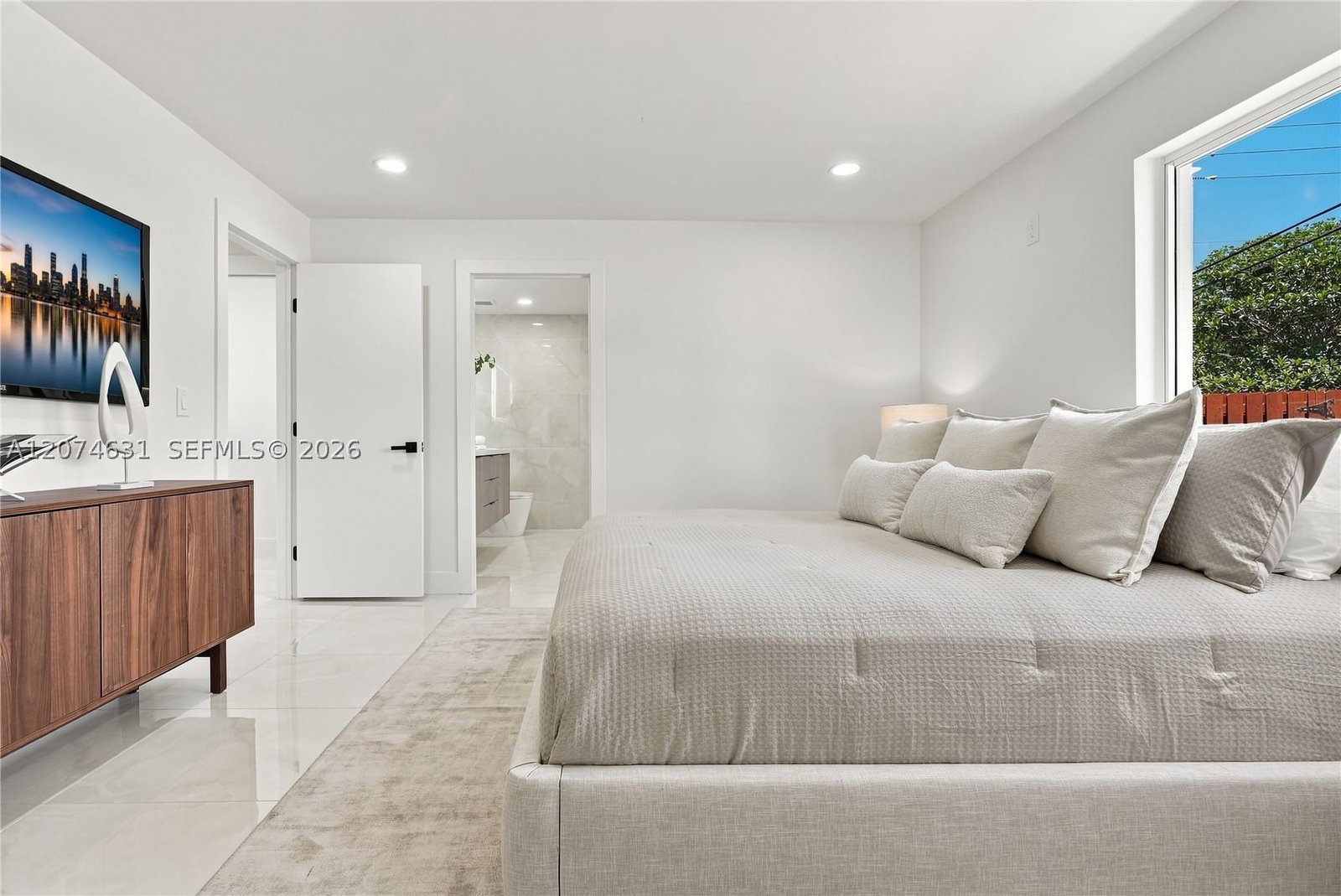 Real estate property located at 4801 Tyler St, Broward, Hollywood Hills, Hollywood, FL