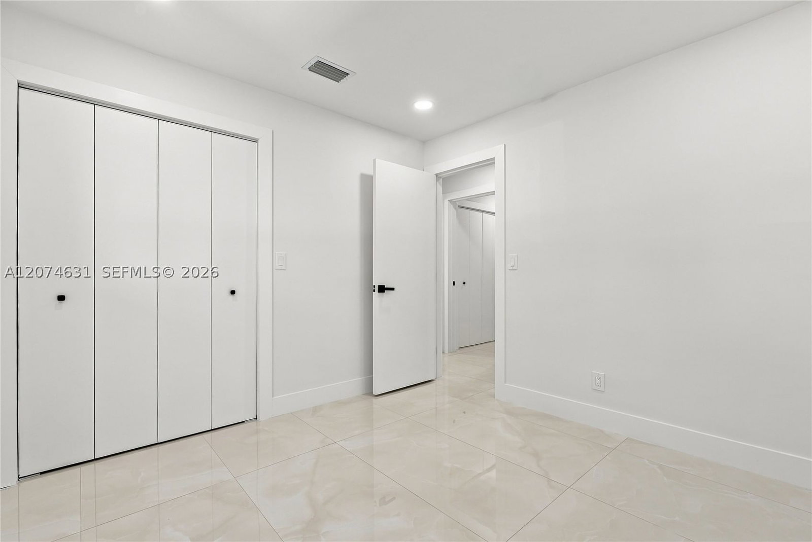 Real estate property located at 4801 Tyler St, Broward, Hollywood Hills, Hollywood, FL