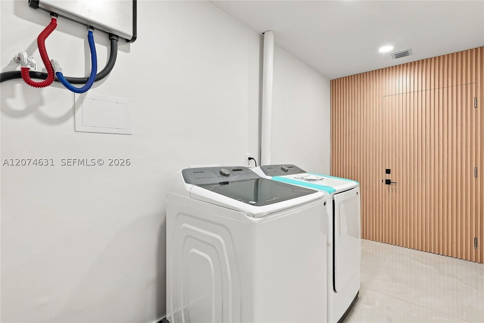 Real estate property located at 4801 Tyler St, Broward, Hollywood Hills, Hollywood, FL