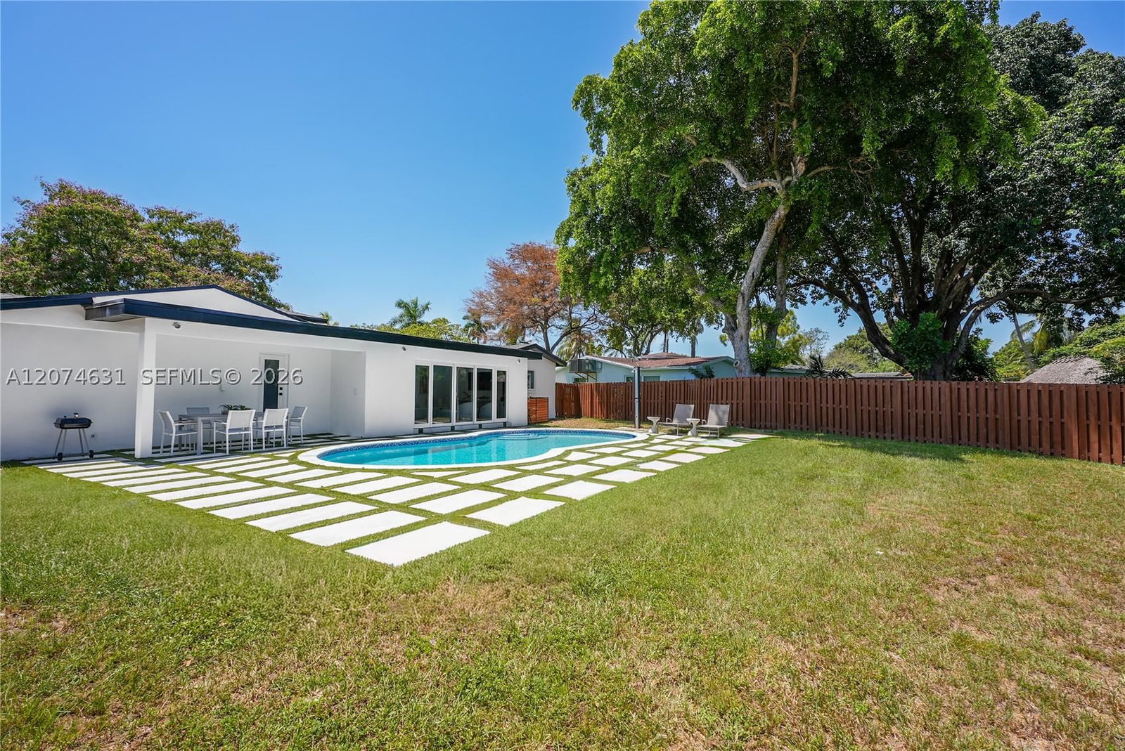 Real estate property located at 4801 Tyler St, Broward, Hollywood Hills, Hollywood, FL