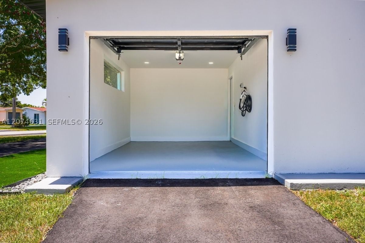 Real estate property located at 4801 Tyler St, Broward, Hollywood Hills, Hollywood, FL