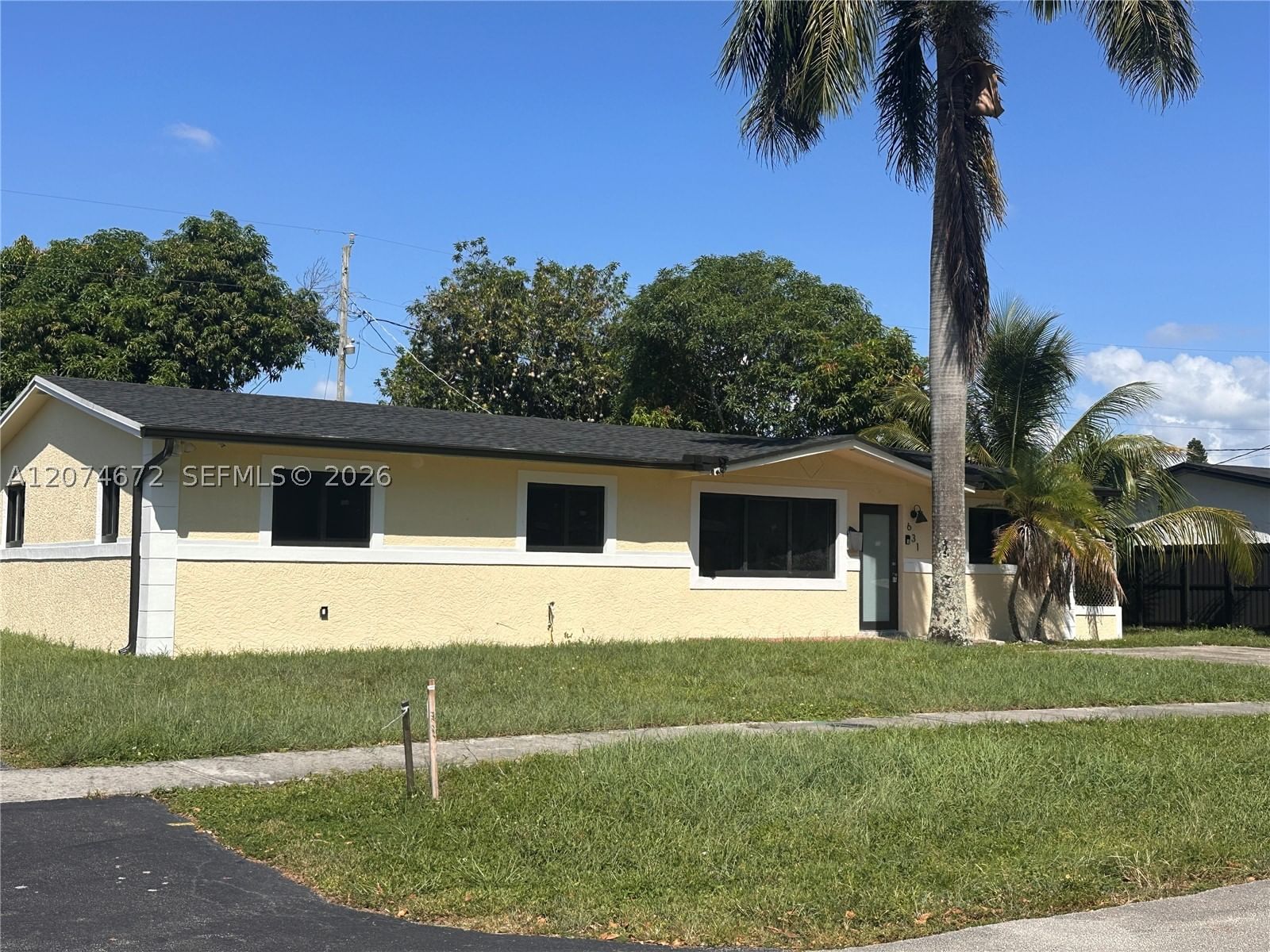 Real estate property located at 631 37th Ave, Broward, Prosper Park Amen, Lauderhill, FL