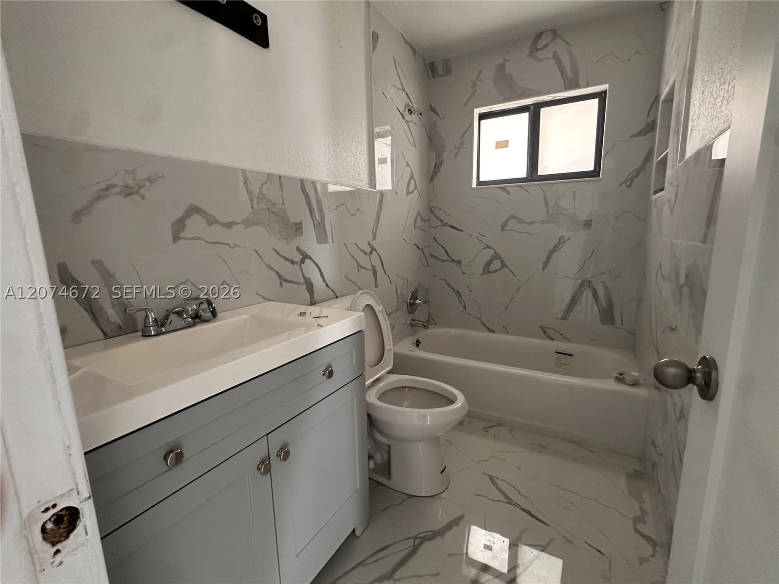 Real estate property located at 631 37th Ave, Broward, Prosper Park Amen, Lauderhill, FL