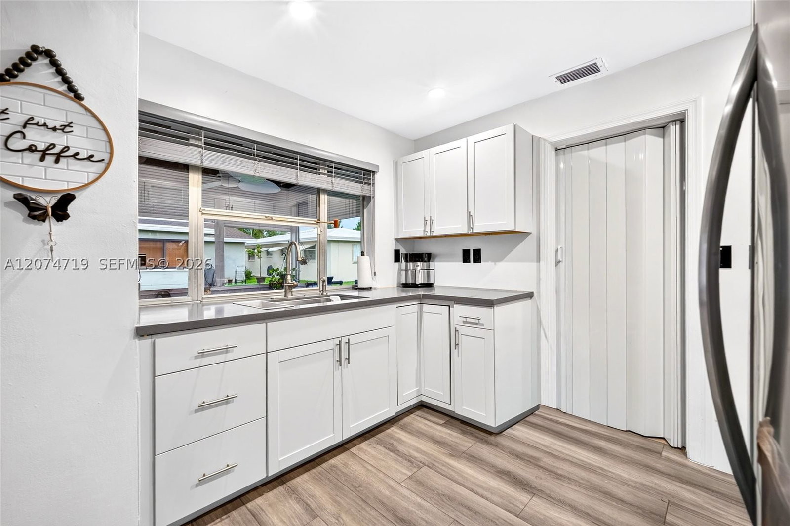 Real estate property located at 5721 64th Way, Broward, Mainlands Of Tamarac Lake, Tamarac, FL