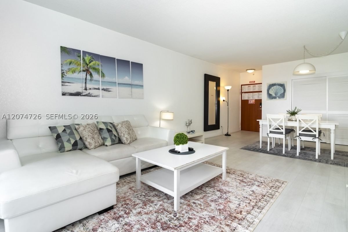 Real estate property located at 3901 Ocean Dr #6T, Broward, Tides On Hollywood Beach, Hollywood, FL
