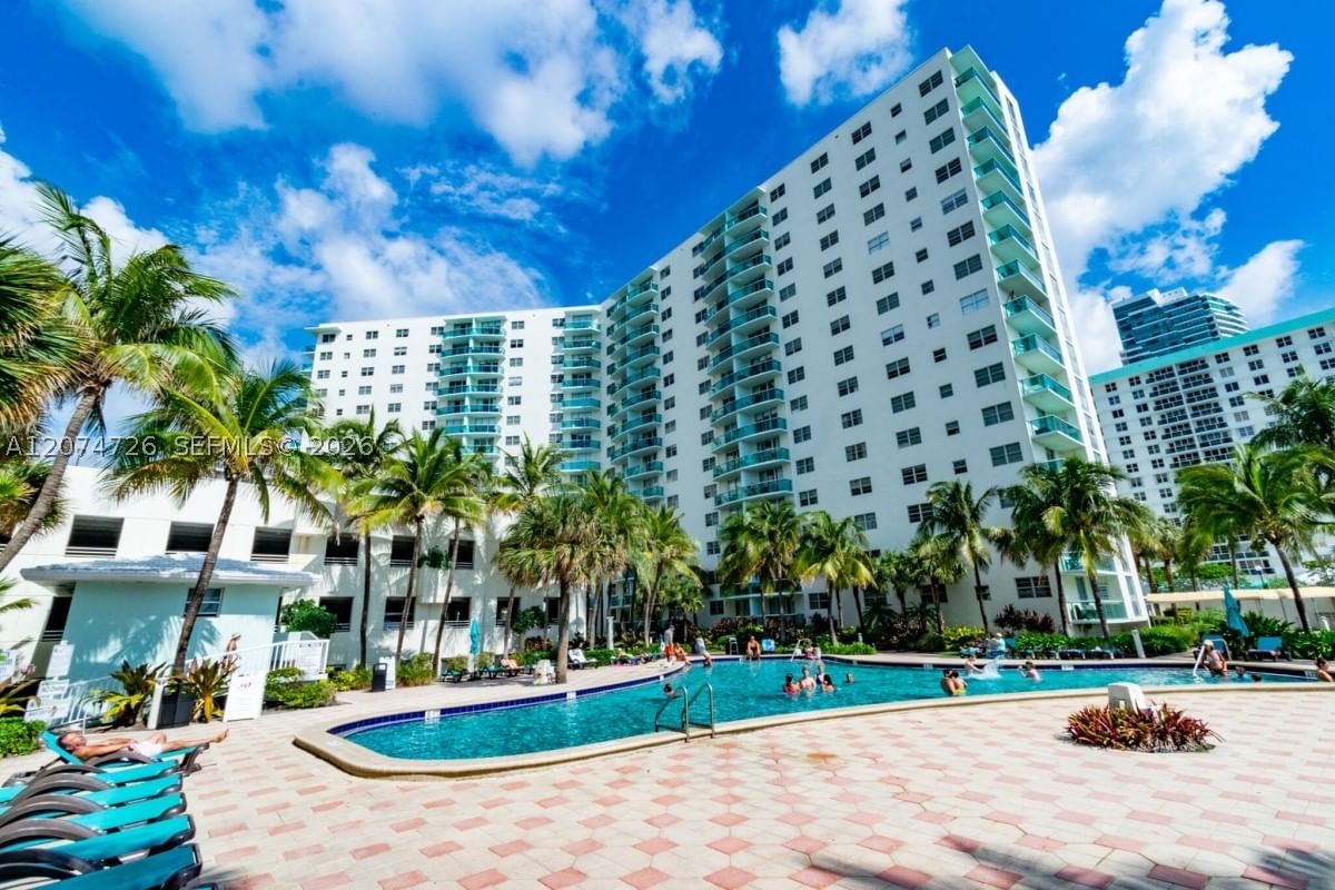 Real estate property located at 3901 Ocean Dr #6T, Broward, Tides On Hollywood Beach, Hollywood, FL