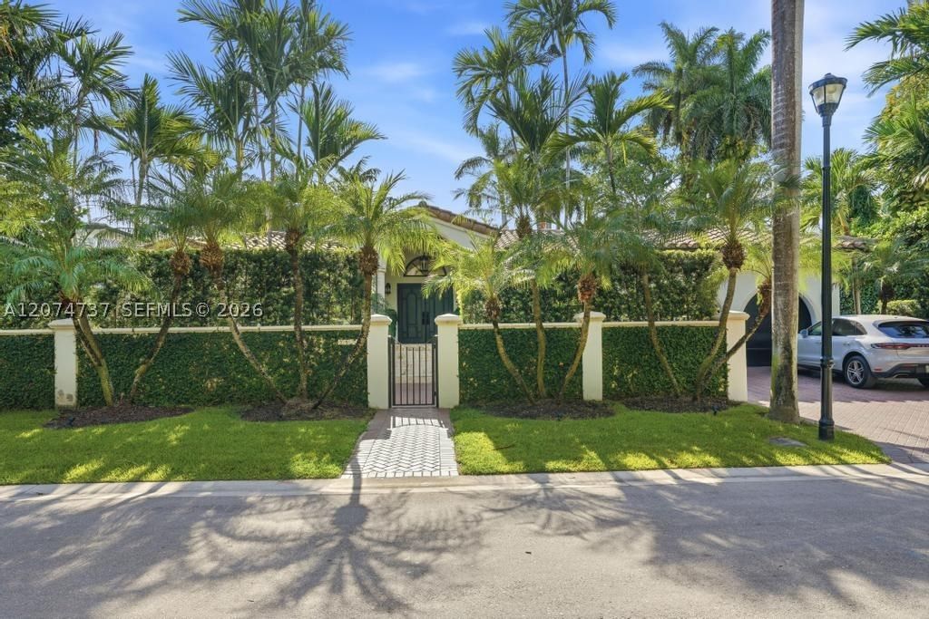 Real estate property located at 2532 Lake Ave, Miami-dade, Sunset Islands-island No, Miami Beach, FL