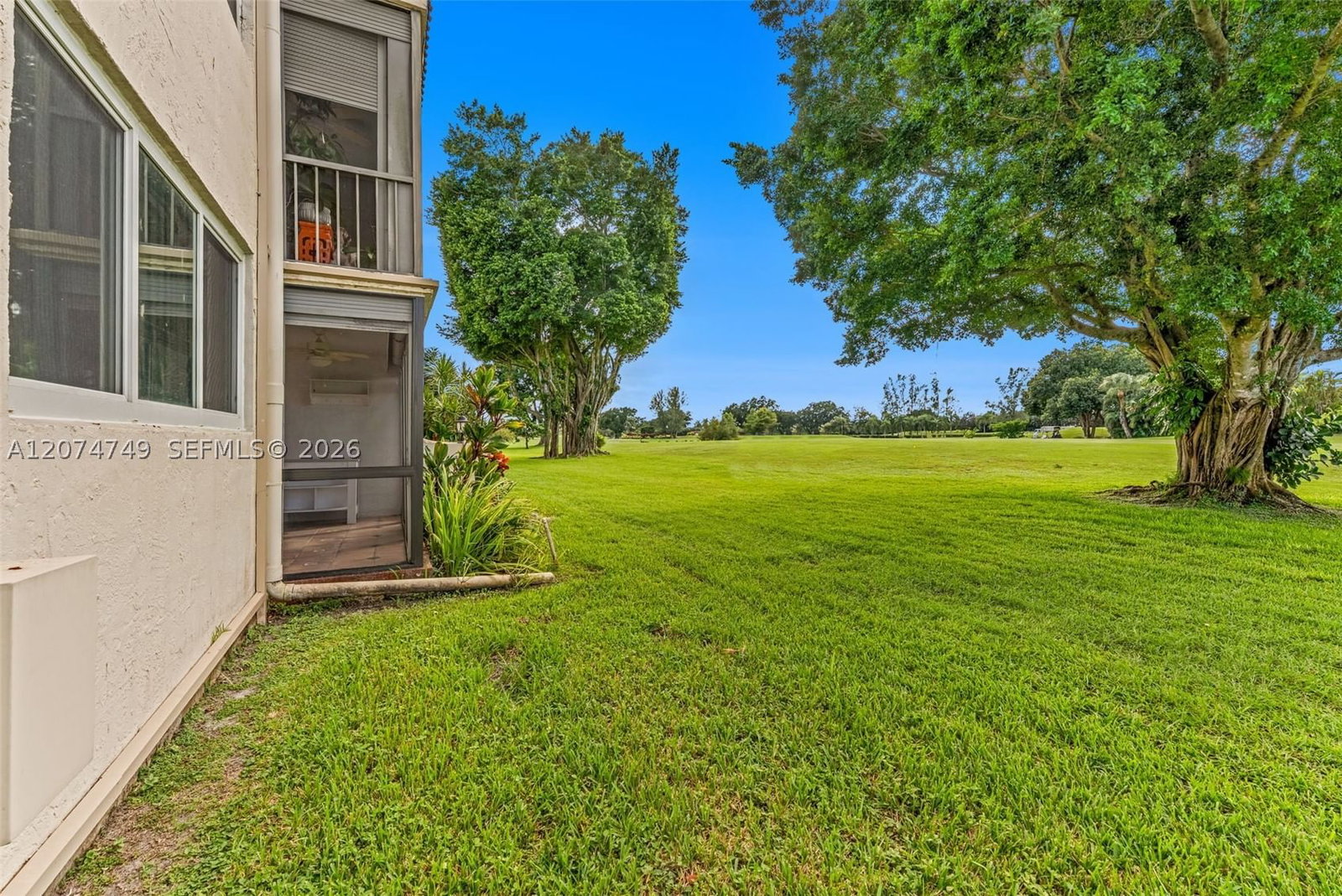 Real estate property located at 9811 Hollybrook Lake Dr #103, Broward, Hollybrook Golf & Tennis, Pembroke Pines, FL