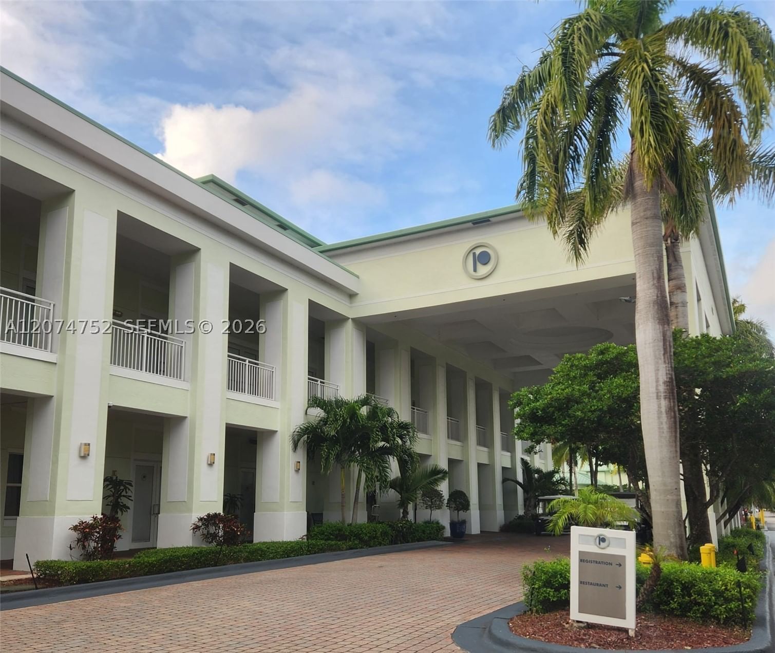 Real estate property located at 5300 87th Ave #614, Miami-dade, The Blue A Resort Hotel C, Doral, FL