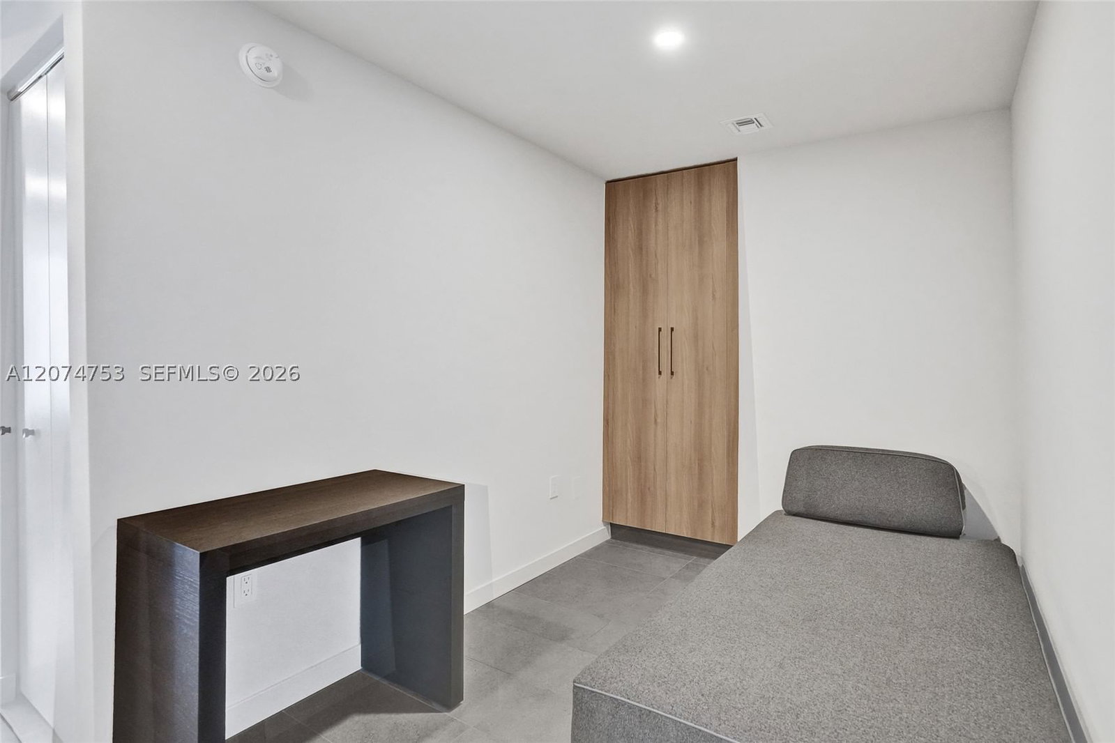 Real estate property located at 121 5th St #2411, Miami-dade, 501 First Residences, Miami, FL