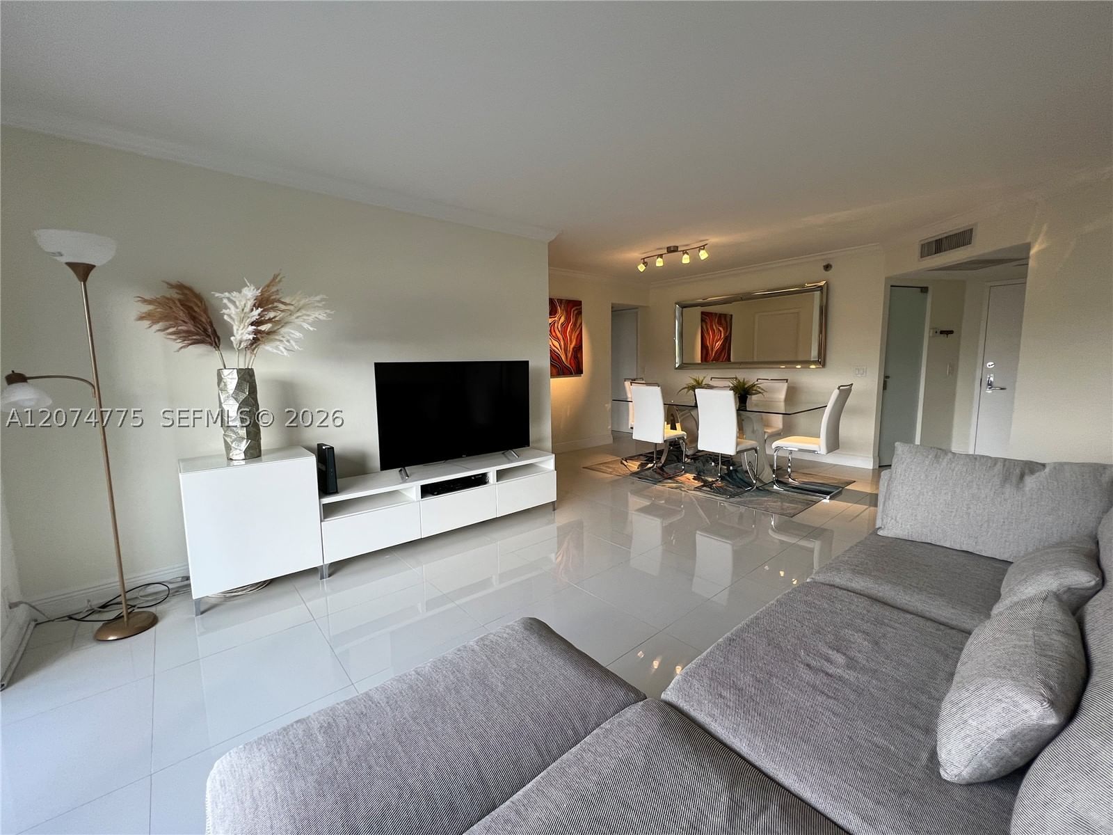 Real estate property located at 3300 191st St #406, Miami-dade, Parc Central Aventura Sou, Aventura, FL