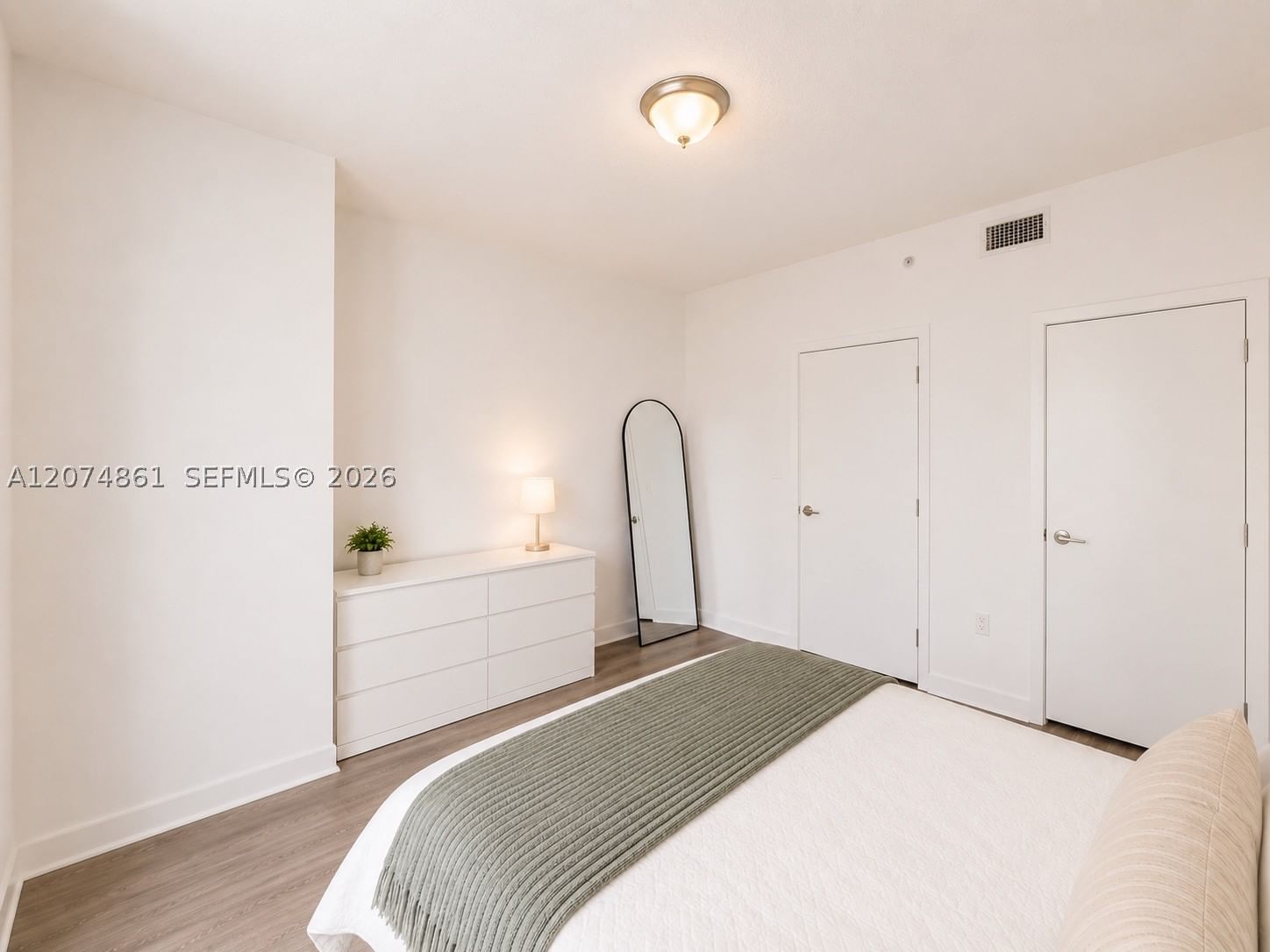 Real estate property located at , Miami-dade, The Axis On Brickell Ii, Miami, FL