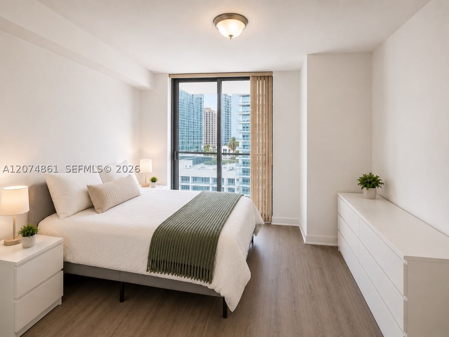Real estate property located at , Miami-dade, The Axis On Brickell Ii, Miami, FL
