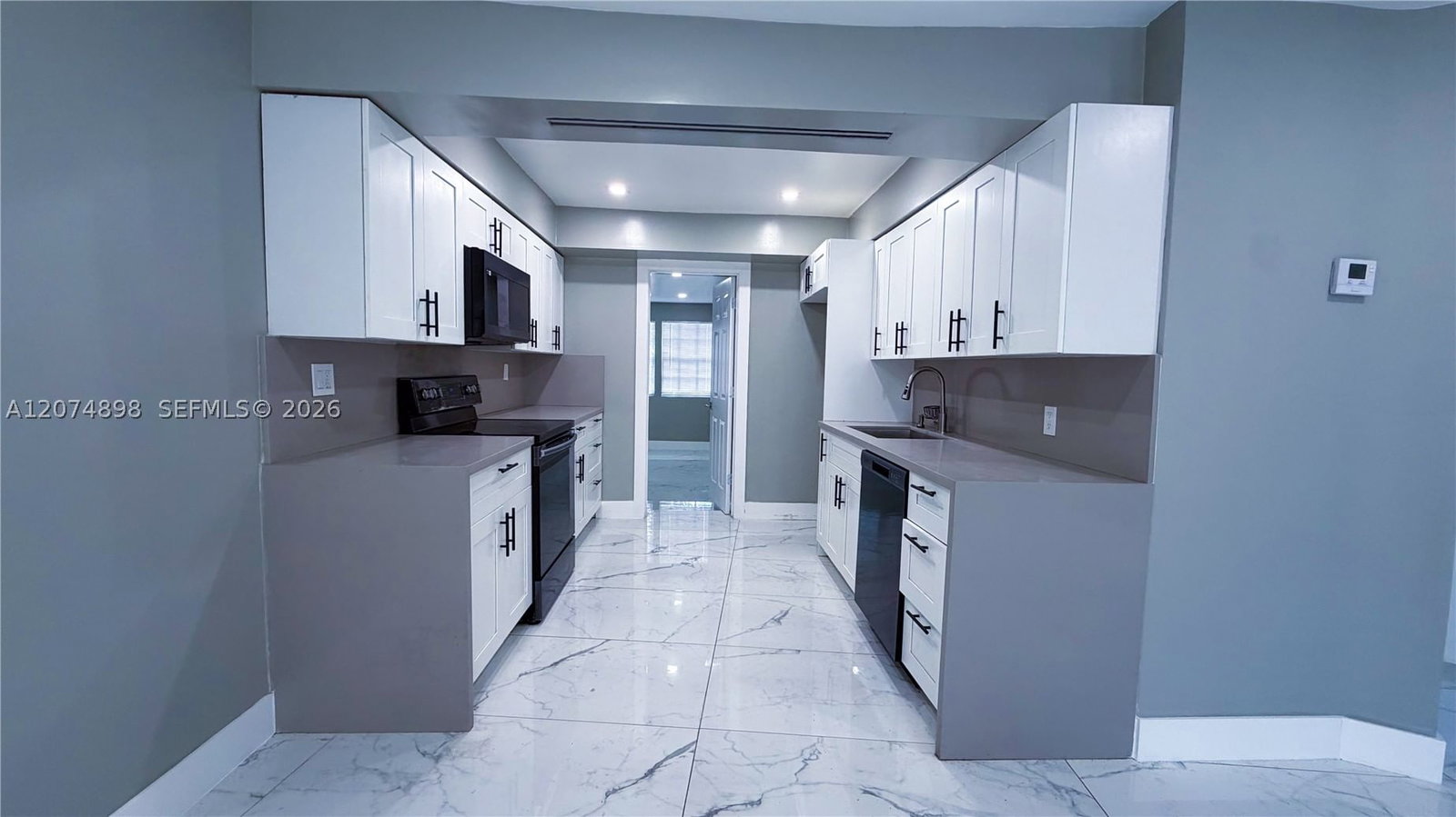Real estate property located at 515 61st Ter, Broward, Cresthaven No 2, Hollywood, FL