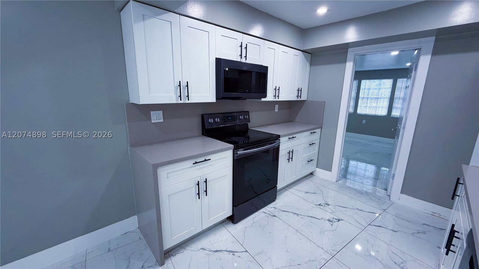 Real estate property located at 515 61st Ter, Broward, Cresthaven No 2, Hollywood, FL