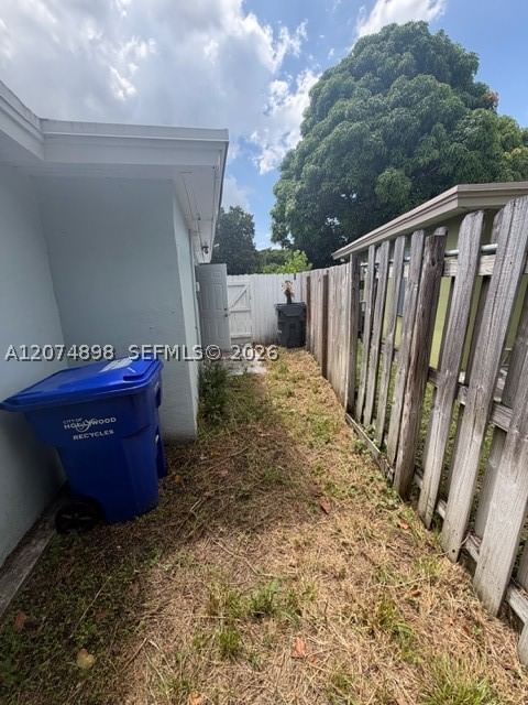 Real estate property located at 515 61st Ter, Broward, Cresthaven No 2, Hollywood, FL