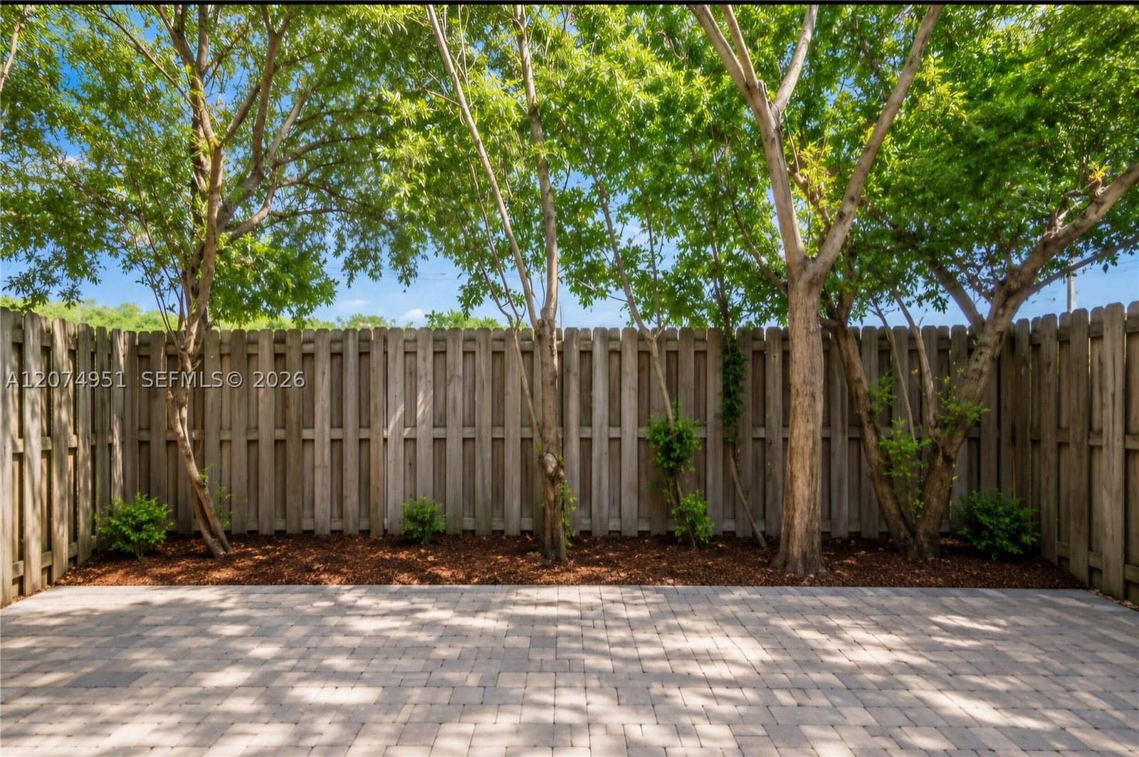 Real estate property located at 8171 107th Ct, Miami-dade, Islands At Doral 1st Addn, Doral, FL