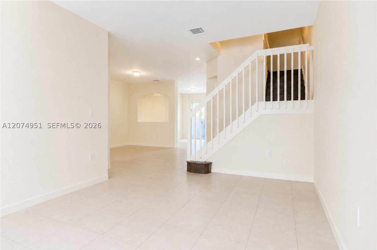 Real estate property located at 8171 107th Ct, Miami-dade, Islands At Doral 1st Addn, Doral, FL
