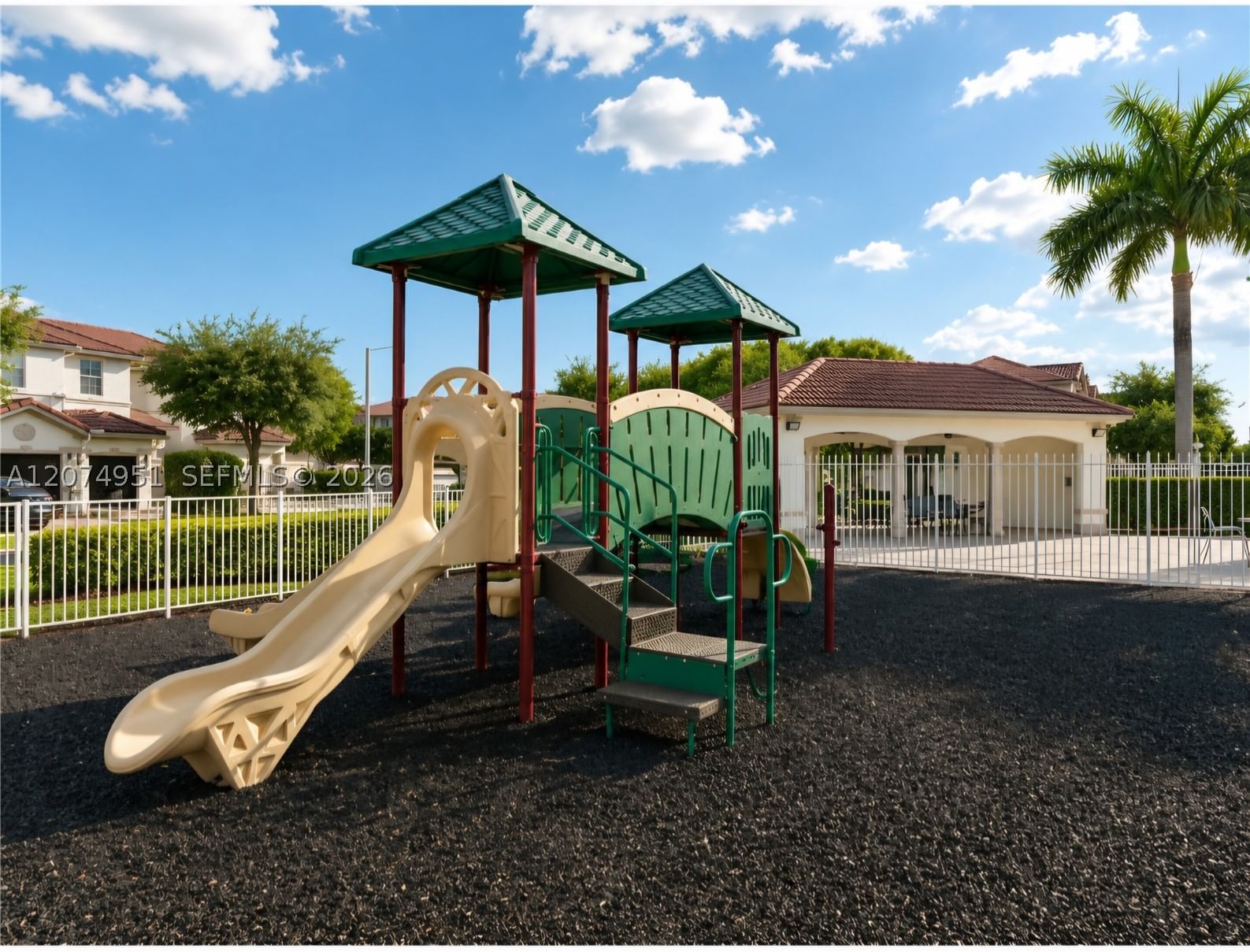 Real estate property located at 8171 107th Ct, Miami-dade, Islands At Doral 1st Addn, Doral, FL