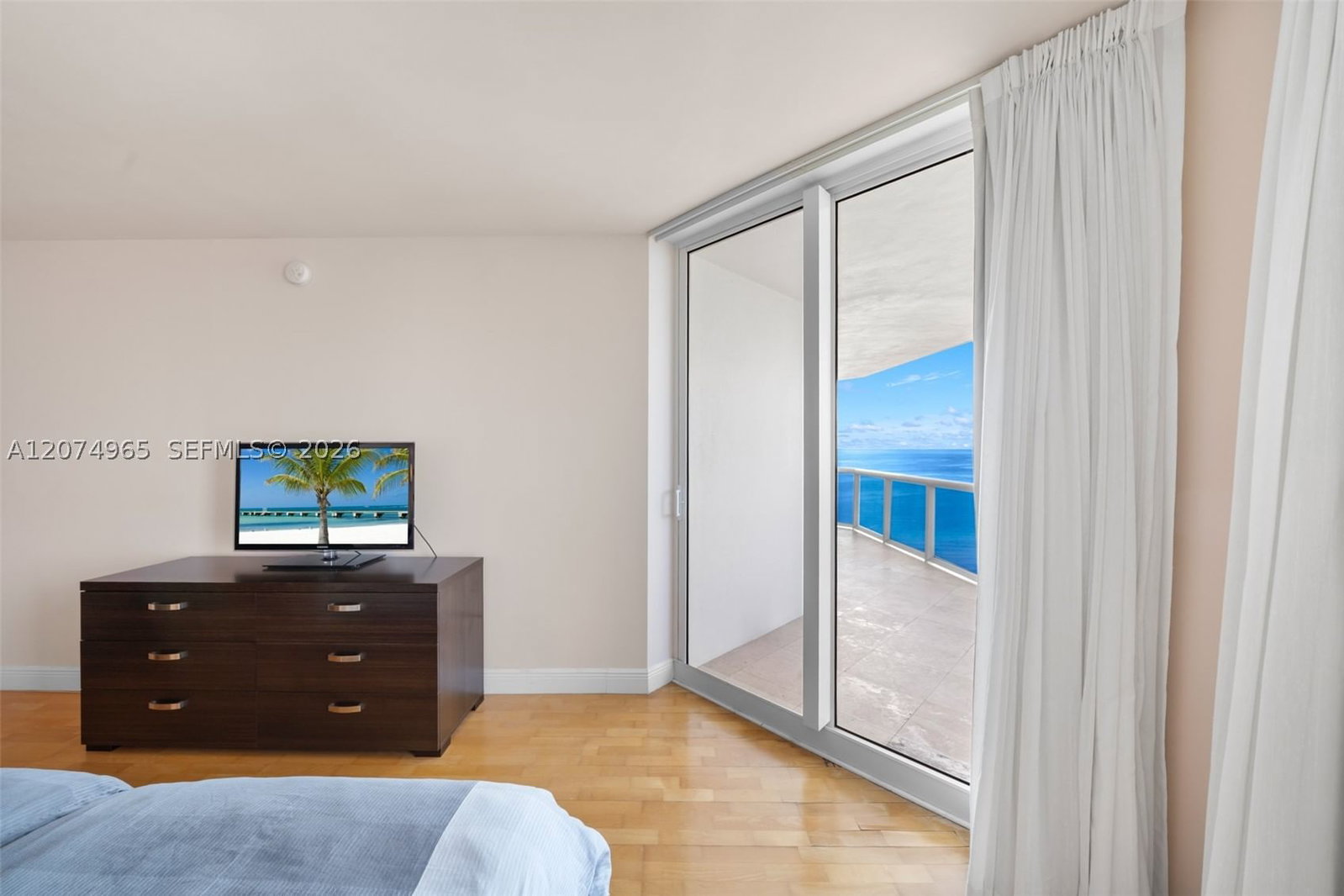 Real estate property located at 4779 Collins Ave #1804, Miami-dade, Blue Diamond Condo, Miami Beach, FL