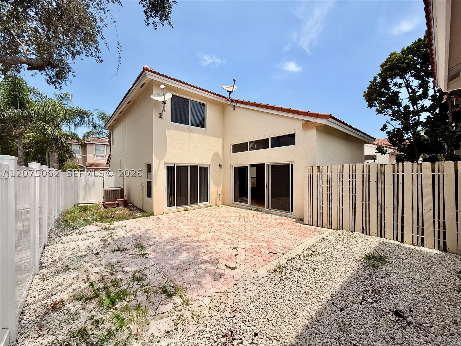 Real estate property located at 1140 Oysterwood St, Broward, Westlake Village, Hollywood, FL