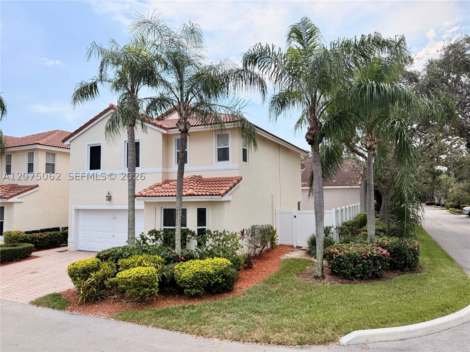 Real estate property located at 1140 Oysterwood St, Broward, Westlake Village, Hollywood, FL