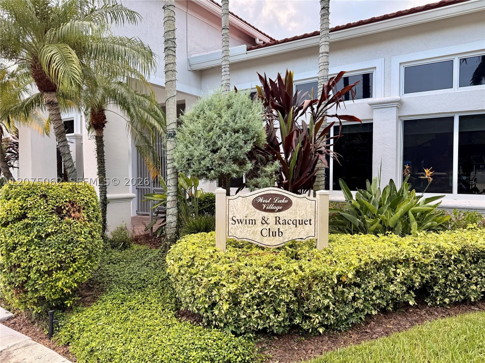 Real estate property located at 1140 Oysterwood St, Broward, Westlake Village, Hollywood, FL
