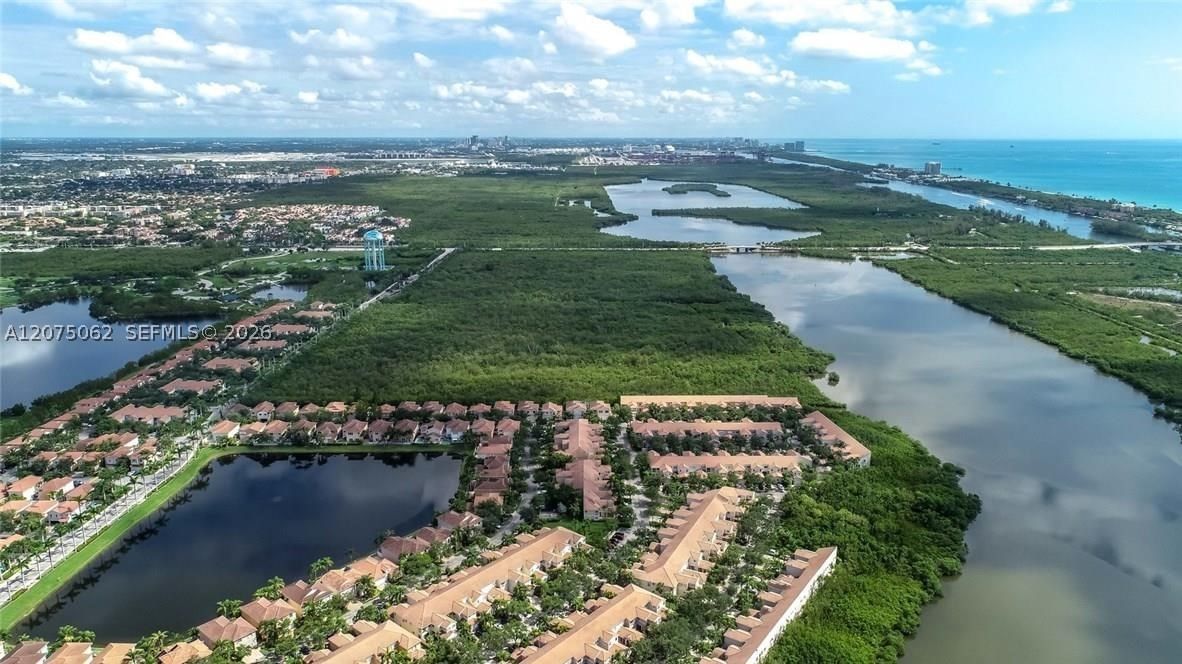 Real estate property located at 1140 Oysterwood St, Broward, Westlake Village, Hollywood, FL