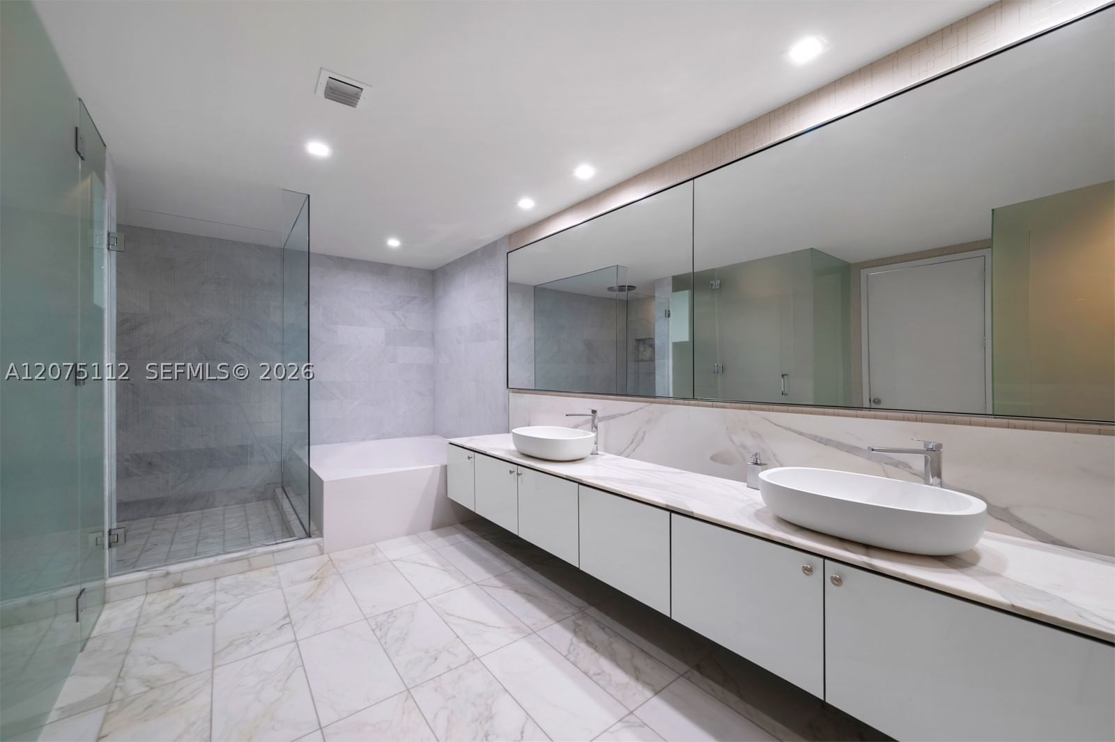 Real estate property located at 10203 Collins Ave #801, Miami-dade, Oceana Bal Harbour Condo, Bal Harbour, FL
