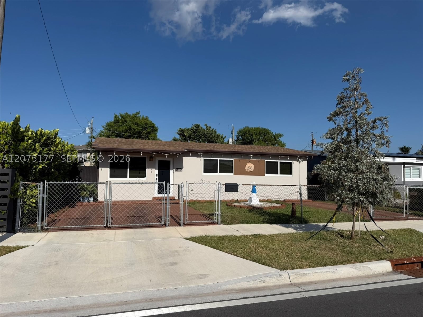 Real estate property located at 4585 9th Ln, Miami-dade, Ingleside Park Rev, Hialeah, FL