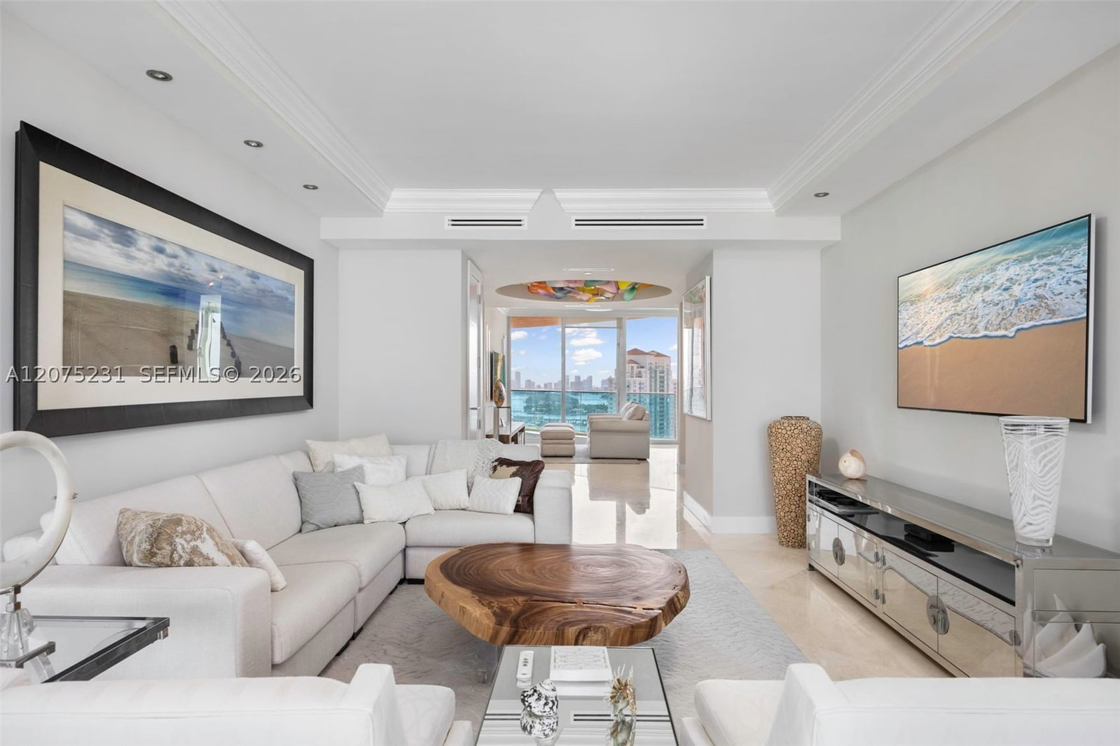 Real estate property located at 300 Pointe Dr #2806, Miami-dade, Portofino Tower Condo, Miami Beach, FL