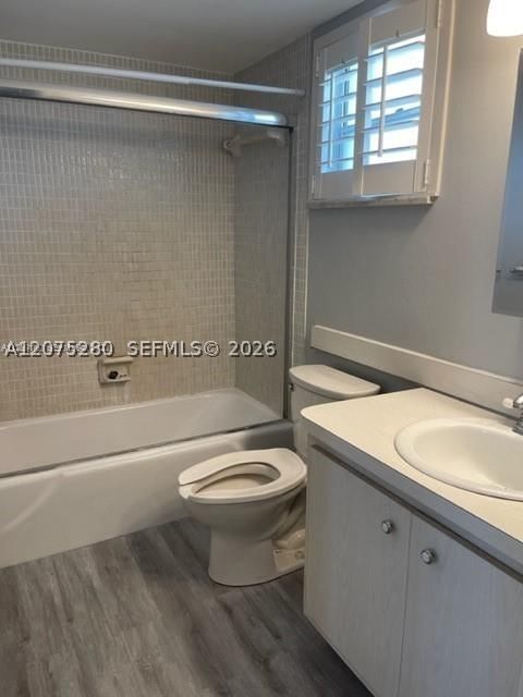 Real estate property located at 950 Hillcrest Dr #506, Broward, Hillcrest Country Club No, Hollywood, FL