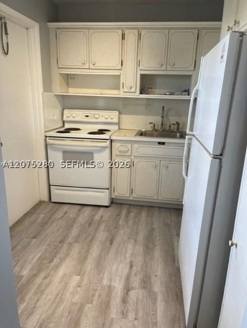 Real estate property located at 950 Hillcrest Dr #506, Broward, Hillcrest Country Club No, Hollywood, FL