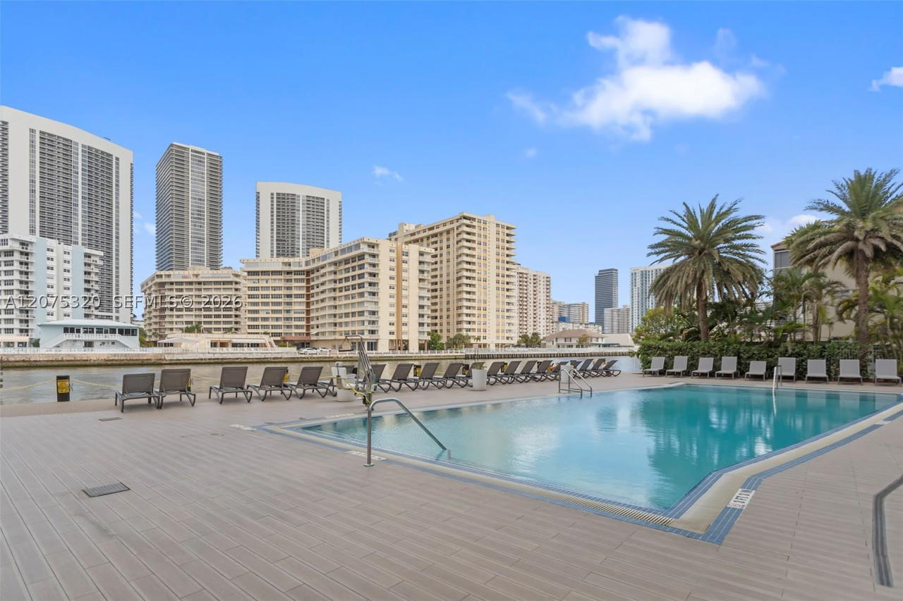Real estate property located at 2600 Hallandale Beach Blvd T3209, Broward, Beachwalk Condominium, Hallandale Beach, FL