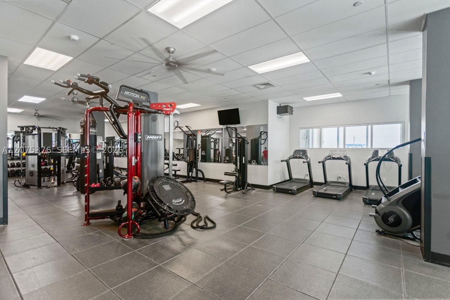 Real estate property located at 2501 Ocean Dr #439, Broward, Wave Condo, Hollywood, FL