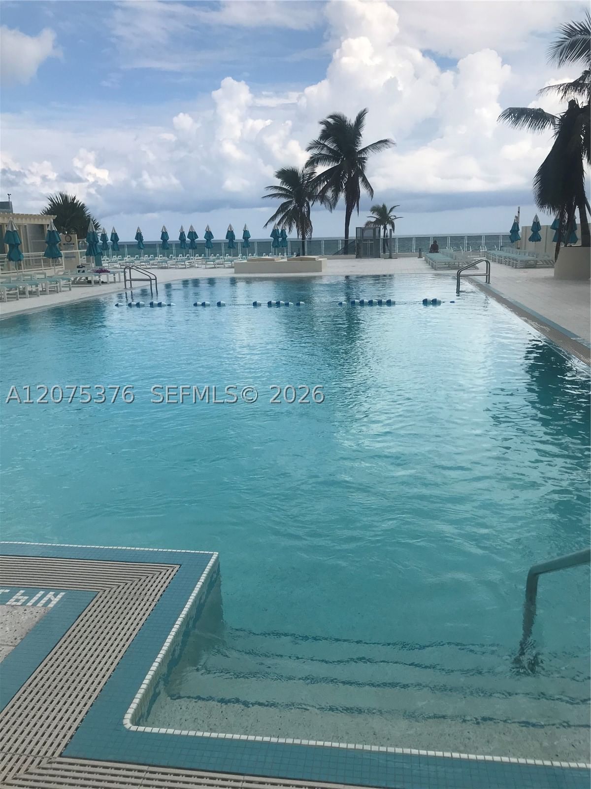 Real estate property located at 2501 Ocean Dr #439, Broward, Wave Condo, Hollywood, FL