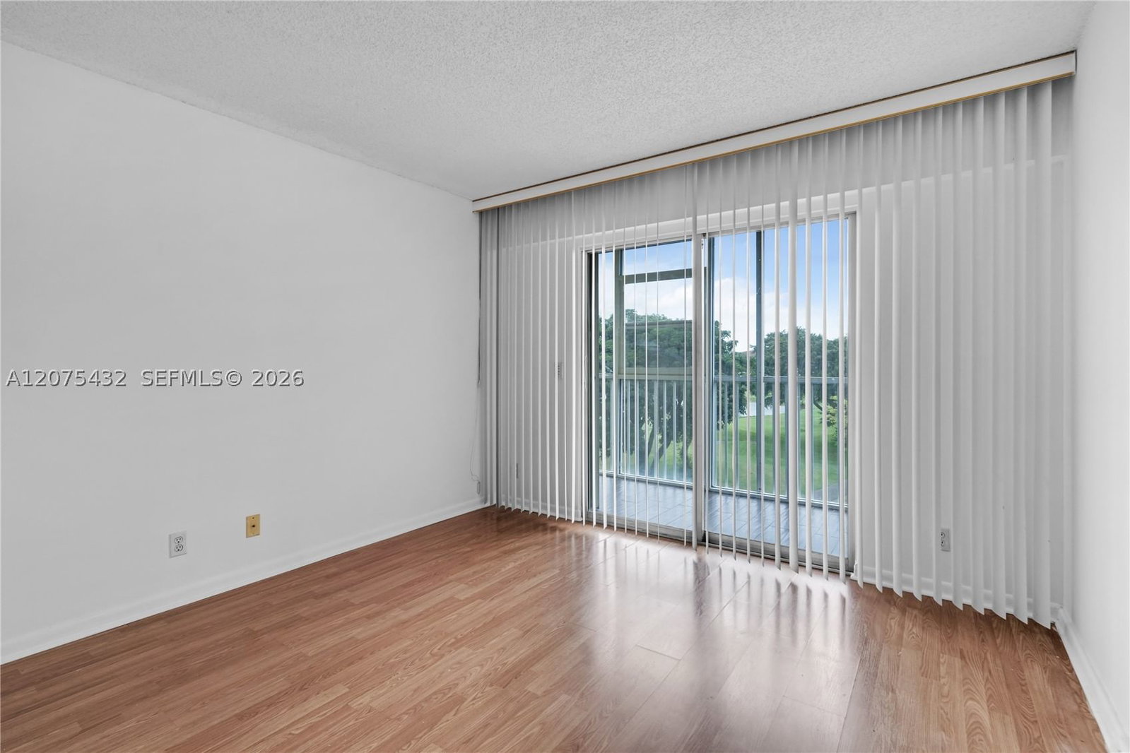 Real estate property located at 300 134th Way #413E, Broward, New Hampton At Century Vi, Pembroke Pines, FL