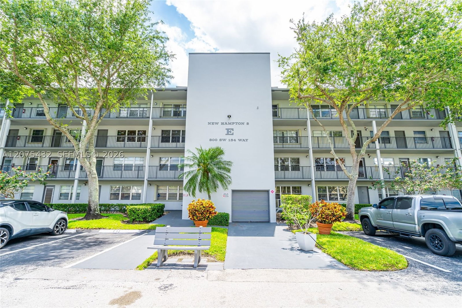 Real estate property located at 300 134th Way #413E, Broward, New Hampton At Century Vi, Pembroke Pines, FL