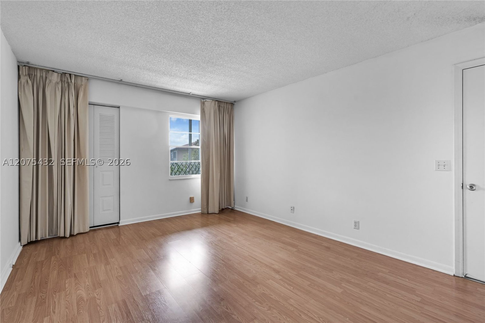 Real estate property located at 300 134th Way #413E, Broward, New Hampton At Century Vi, Pembroke Pines, FL
